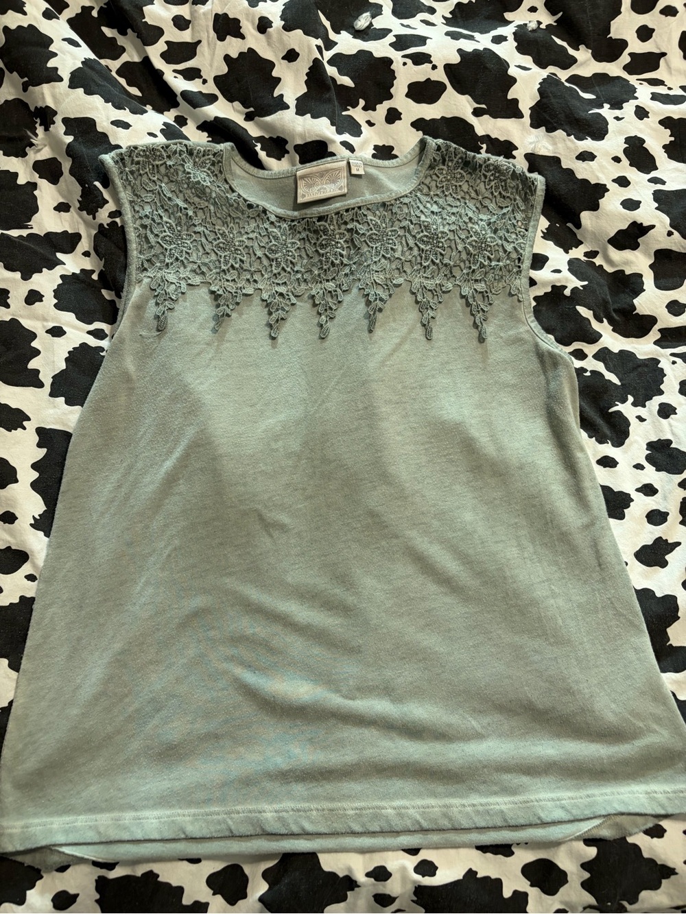 Dantelle Lace Yoke Sleeveless Tank in Sage Green